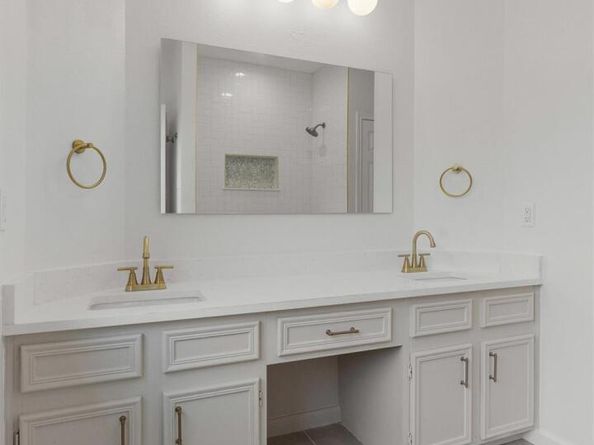 7401 Whistlestop DR, Austin TX 78749