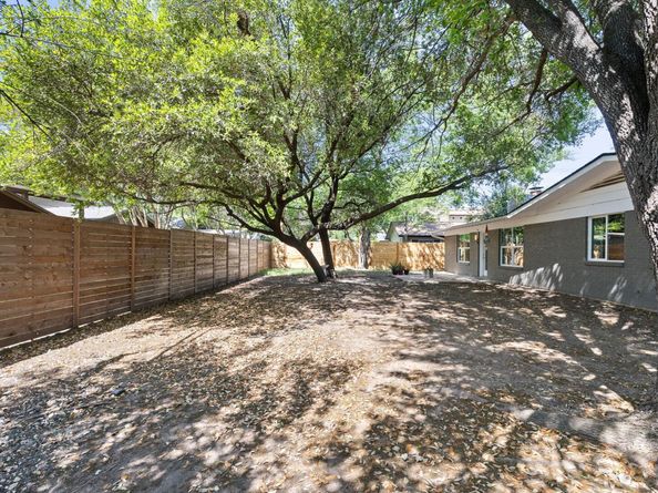 8604 Primrose LN, Austin TX 78757