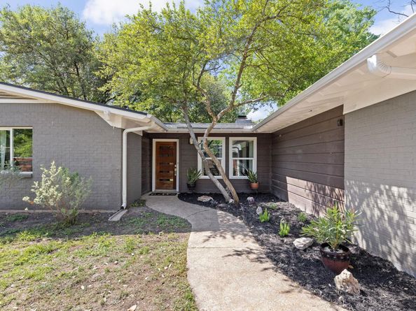 8604 Primrose LN, Austin TX 78757