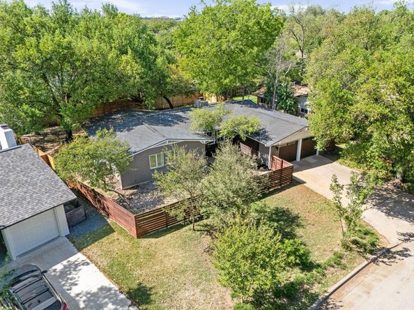 8604 Primrose LN, Austin TX 78757