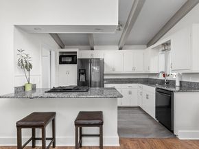 8604 Primrose LN, Austin TX 78757
