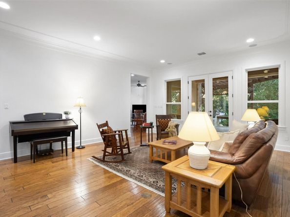 9308 Travertine CV, Austin TX 78735