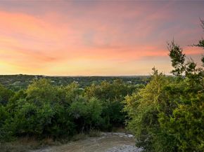 167 N Tumbleweed TRL, Austin TX 78733
