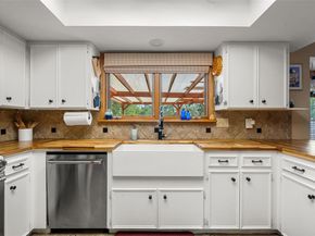 9905 Murmuring Creek DR, Austin TX 78736