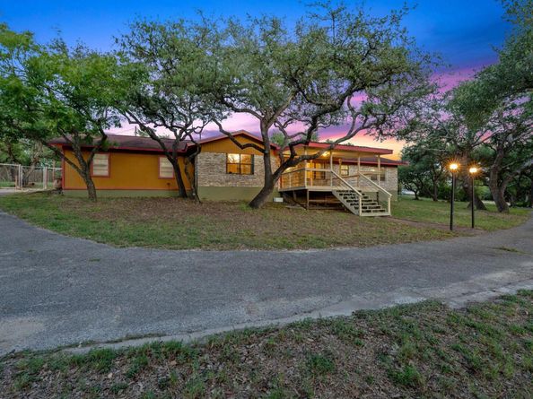 8705 S View RD, Austin TX 78737
