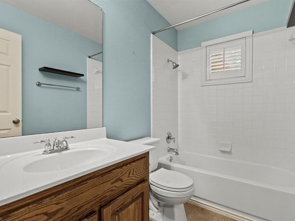 3820 Lagoona DR, Round Rock TX 78681