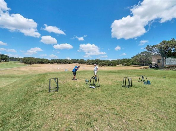 111 Comanche PT, Point Venture TX 78645