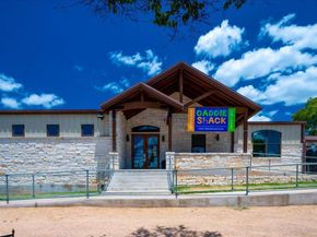 111 Comanche PT, Point Venture TX 78645