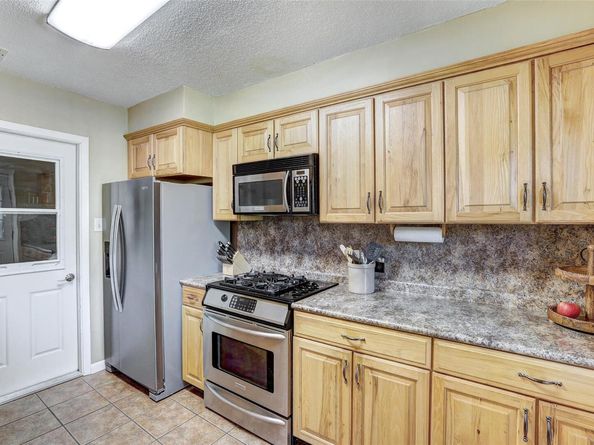 7210 Meadowood DR, Austin TX 78723