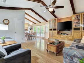 7210 Meadowood DR, Austin TX 78723