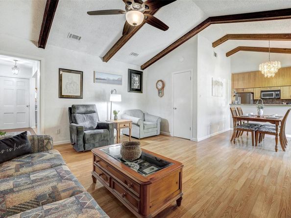 7210 Meadowood DR, Austin TX 78723