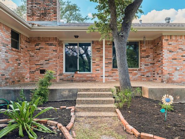 7601 Parkview CIR, Austin TX 78731
