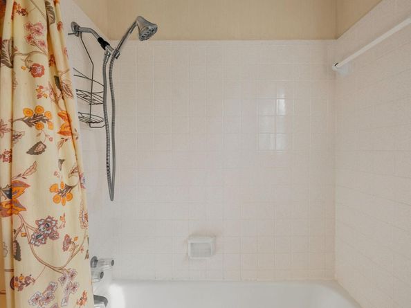 7601 Parkview CIR, Austin TX 78731