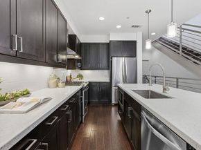 2002 Glen Allen ST 104, Austin TX 78704