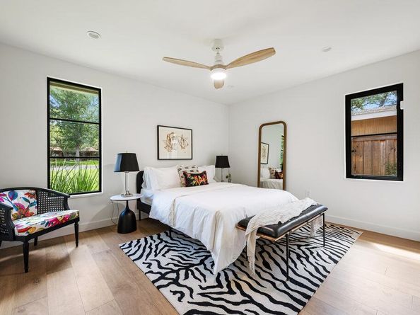 2517 Great Oaks PKWY, Austin TX 78756