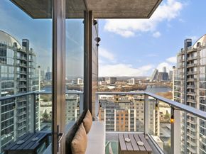 48 East Ave 2002, Austin TX 78701