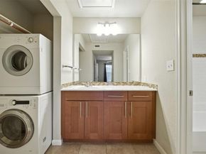 7685 Northcross DR 1028, Austin TX 78757