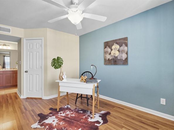 7685 Northcross DR 1028, Austin TX 78757
