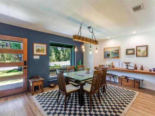 1300 Old Cedar LN, Austin TX 78758