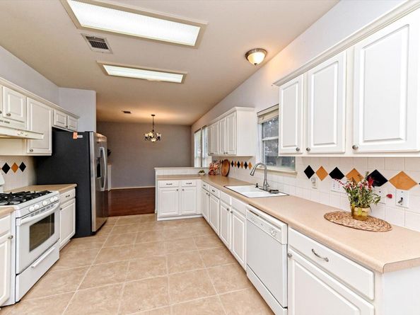 4437 Chickasaw CT, Austin TX 78749