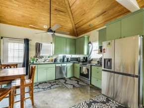 1212 E 10th ST, Austin TX 78702