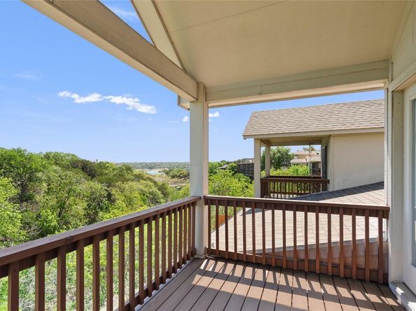 437 Venture BLVD S, Point Venture TX 78645