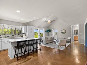437 Venture BLVD S, Point Venture TX 78645