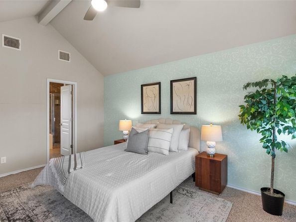 437 Venture BLVD S, Point Venture TX 78645