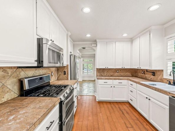 2402 Westover RD, Austin TX 78703