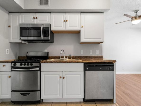1010 W 23rd ST 4, Austin TX 78705