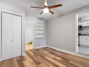 1010 W 23rd ST 4, Austin TX 78705