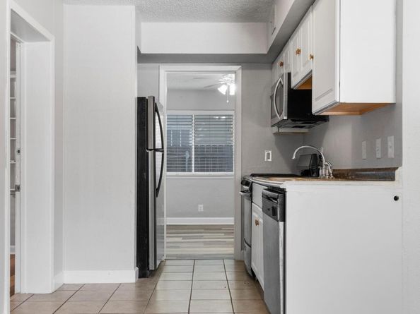 1010 W 23rd ST 4, Austin TX 78705