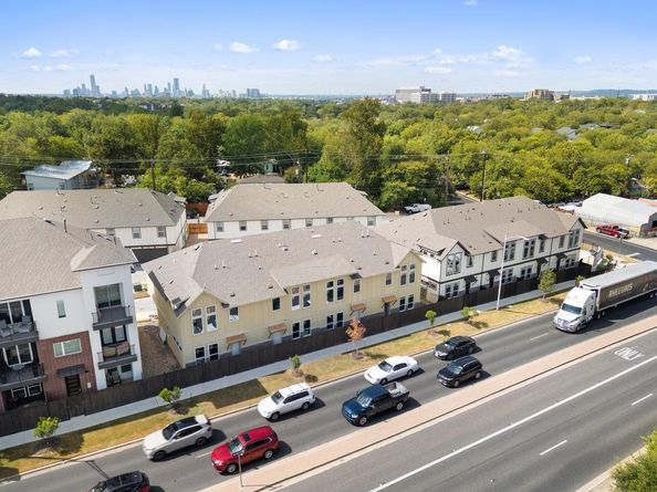 200 W 56th ST 1104, Austin TX 78751