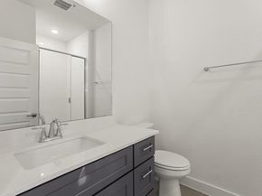 200 W 56th ST 1104, Austin TX 78751