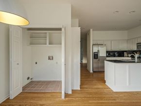 6010 Long Champ CTR 113, Austin TX 78746