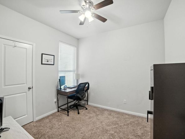 324 Mountain Valley ST, Georgetown TX 78628