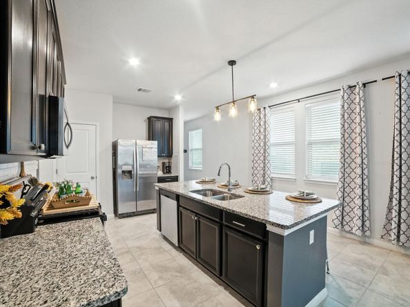 324 Mountain Valley ST, Georgetown TX 78628