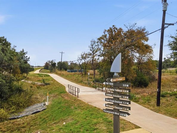 5200 Cornflower DR, Austin TX 78739