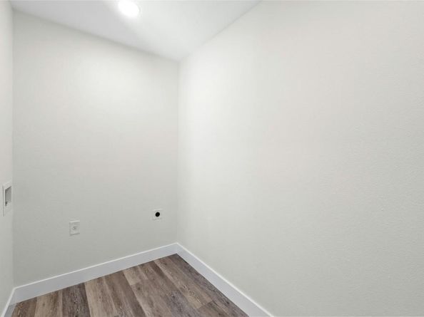 9417 N Creek DR, Austin TX 78753