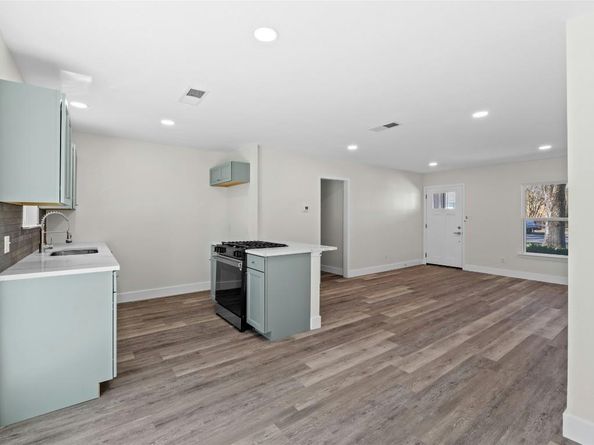 9417 N Creek DR, Austin TX 78753