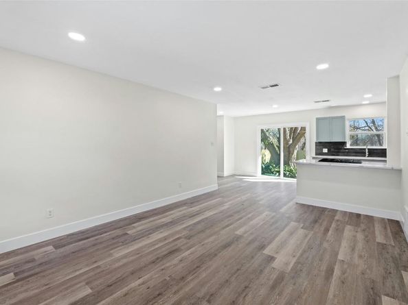 9417 N Creek DR, Austin TX 78753