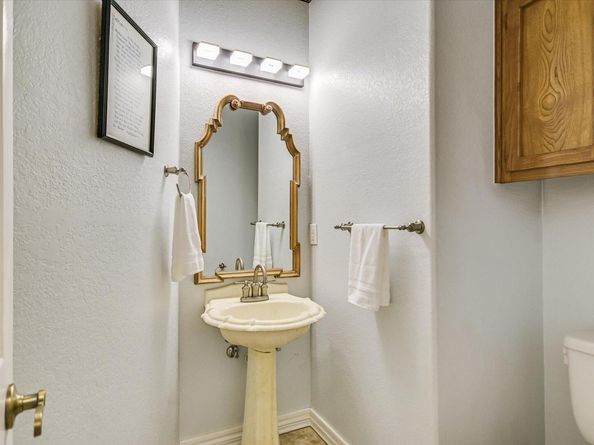 7001 Midwood PKWY, Austin TX 78736