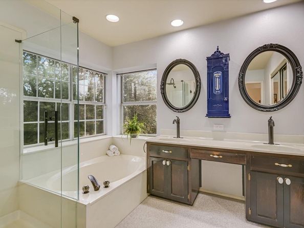 7001 Midwood PKWY, Austin TX 78736