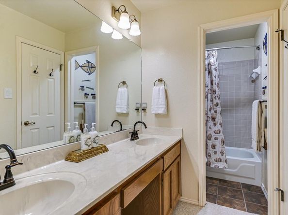 7001 Midwood PKWY, Austin TX 78736