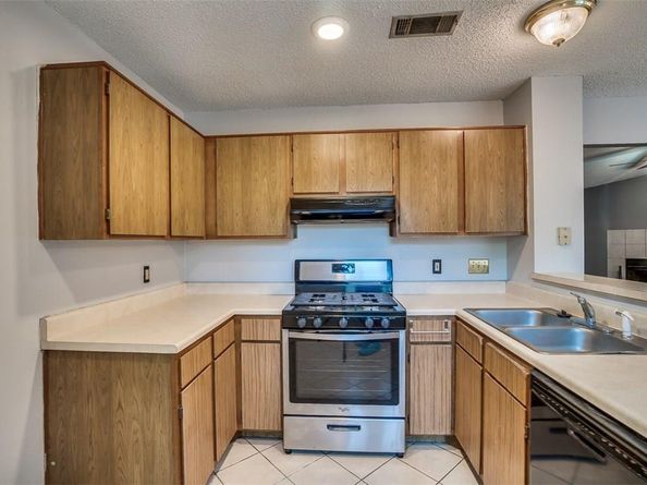 6009 Baton Rouge DR, Austin TX 78727