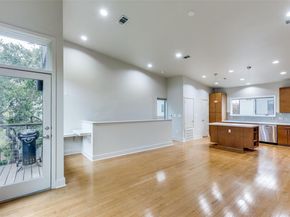 1702 S Lamar BLVD 30, Austin TX 78704