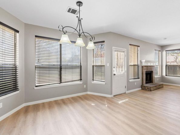 700 Churchill Farms DR, Georgetown TX 78626