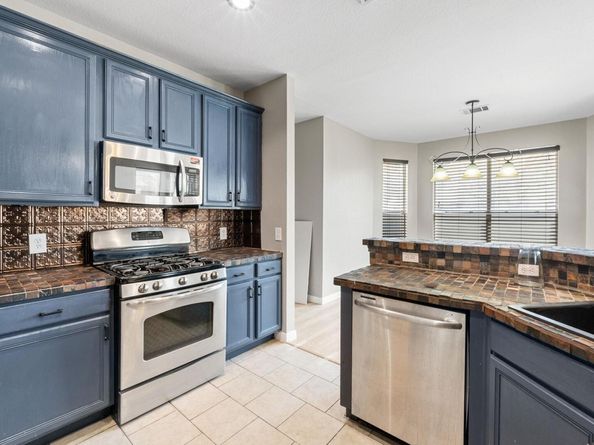 700 Churchill Farms DR, Georgetown TX 78626