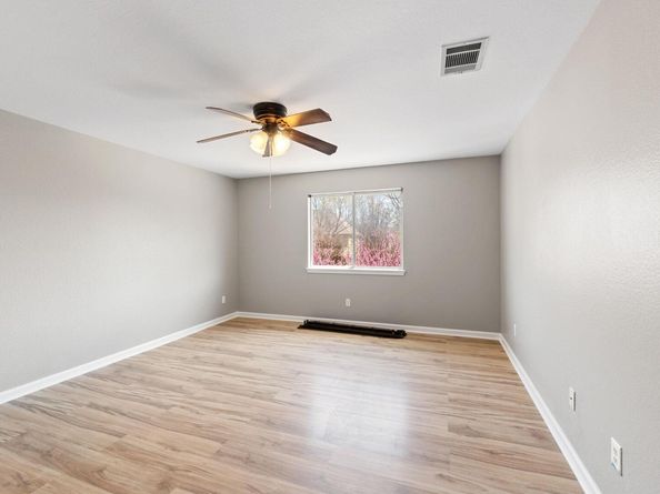 700 Churchill Farms DR, Georgetown TX 78626