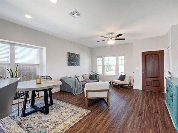 9615 Morning Iris DR, Manor TX 78653